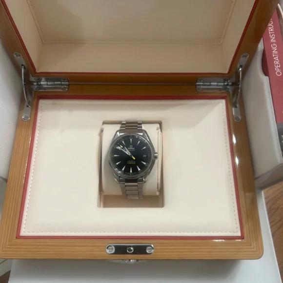 Omega Seamaster Aqua Terra 15,000 Gauss - Picture 3 of 7